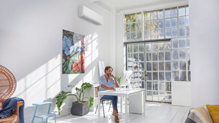 Daikin-Comfora-studio-FTXP-N-16-9-hr.jpg